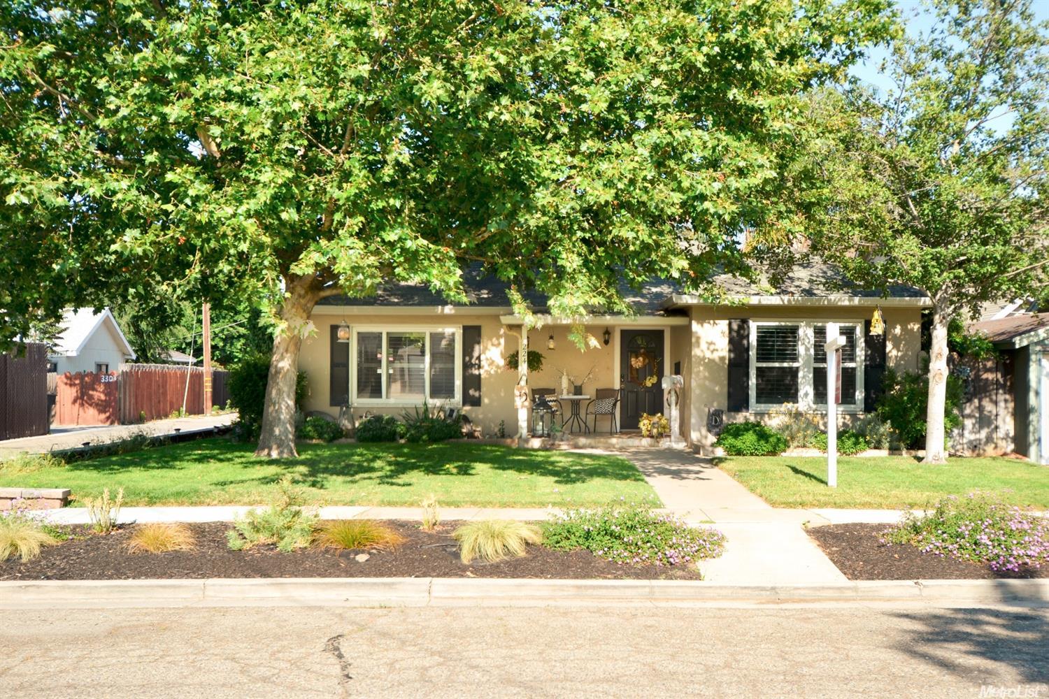 224 S Elm Ave, Ripon, CA 95366 photo 3