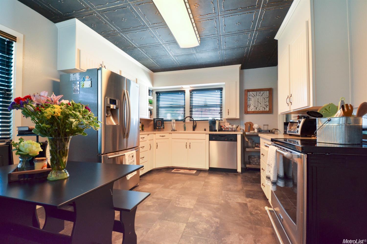 224 S Elm Ave, Ripon, CA 95366 photo 11