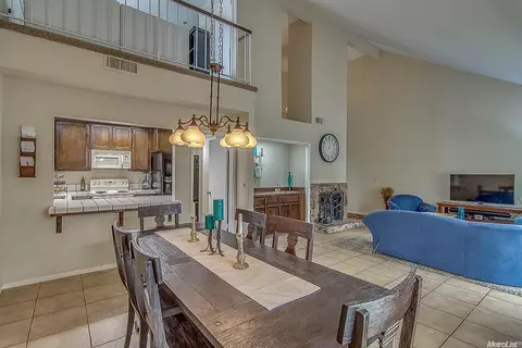 1053 Awani Dr, Lodi, CA 95240 photo 1
