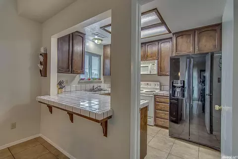 1053 Awani Dr, Lodi, CA 95240 photo 6