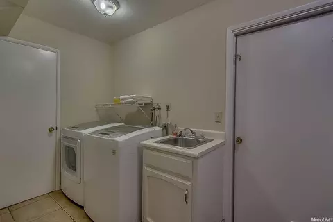 1053 Awani Dr, Lodi, CA 95240 photo 18