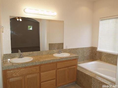 3432 Dewar Ln, Turlock, CA 95382 photo 19