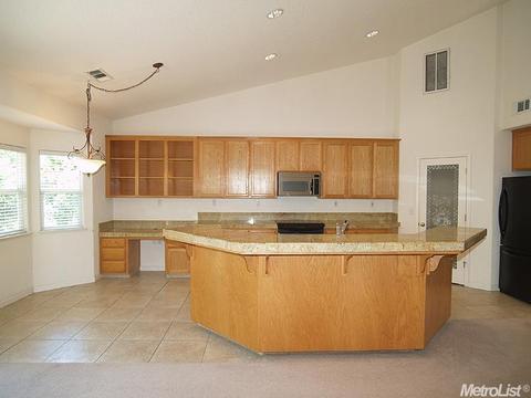 3432 Dewar Ln, Turlock, CA 95382 photo 4