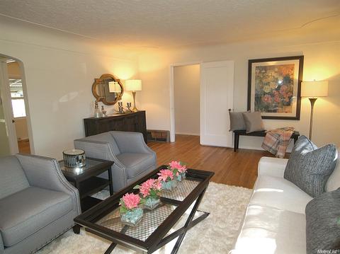 1241 Enslen Ave, Modesto, CA 95350 photo 9
