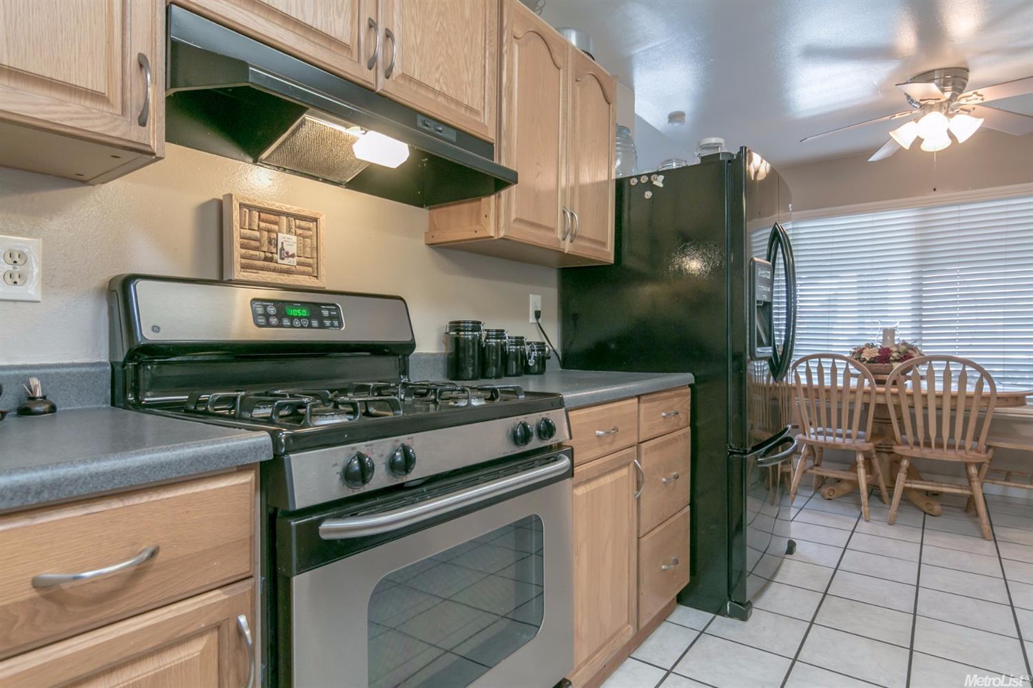 2109 Winslow Ct, Modesto, CA 95355 photo 8
