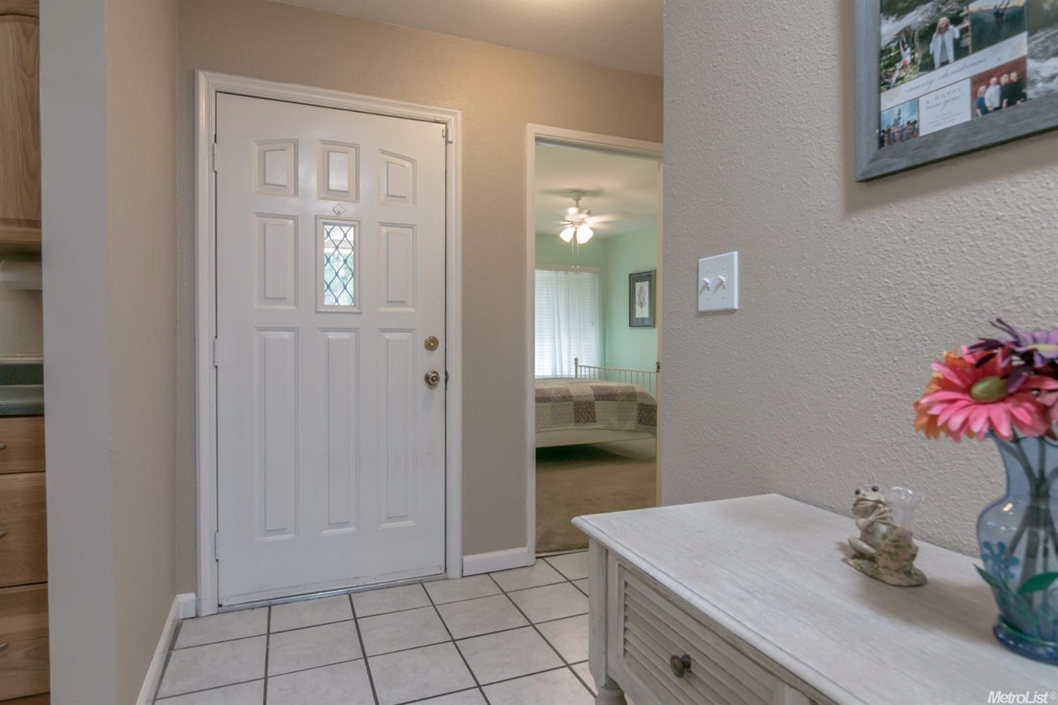 2109 Winslow Ct, Modesto, CA 95355 photo 4