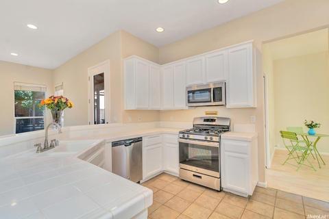 1515 El Capitan St, Davis, CA 95616 photo 12