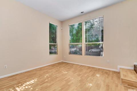 1515 El Capitan St, Davis, CA 95616 photo 8