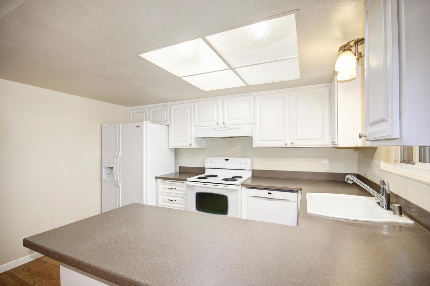 2950 Loyola Dr, Davis, CA 95618 photo 12
