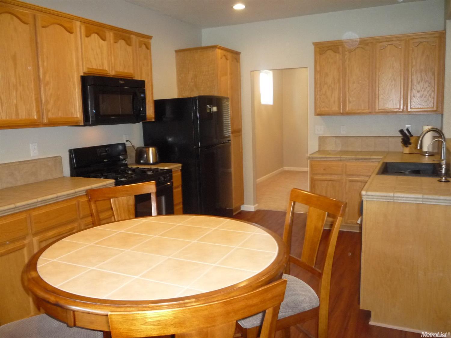 1797 Filbert Dr, Ceres, CA 95307 photo 8