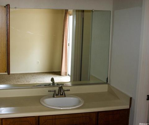 3820 Emperor Ln, Modesto, CA 95356 photo 10