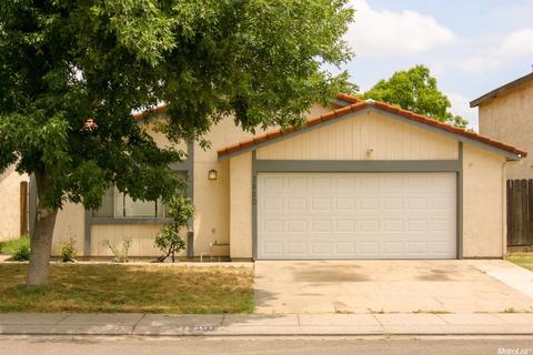 3820 Emperor Ln, Modesto, CA 95356 photo 1