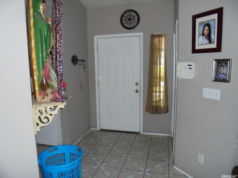860 Rabe St, Firebaugh, CA 93622 photo 4