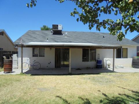 860 Rabe St, Firebaugh, CA 93622 photo 2