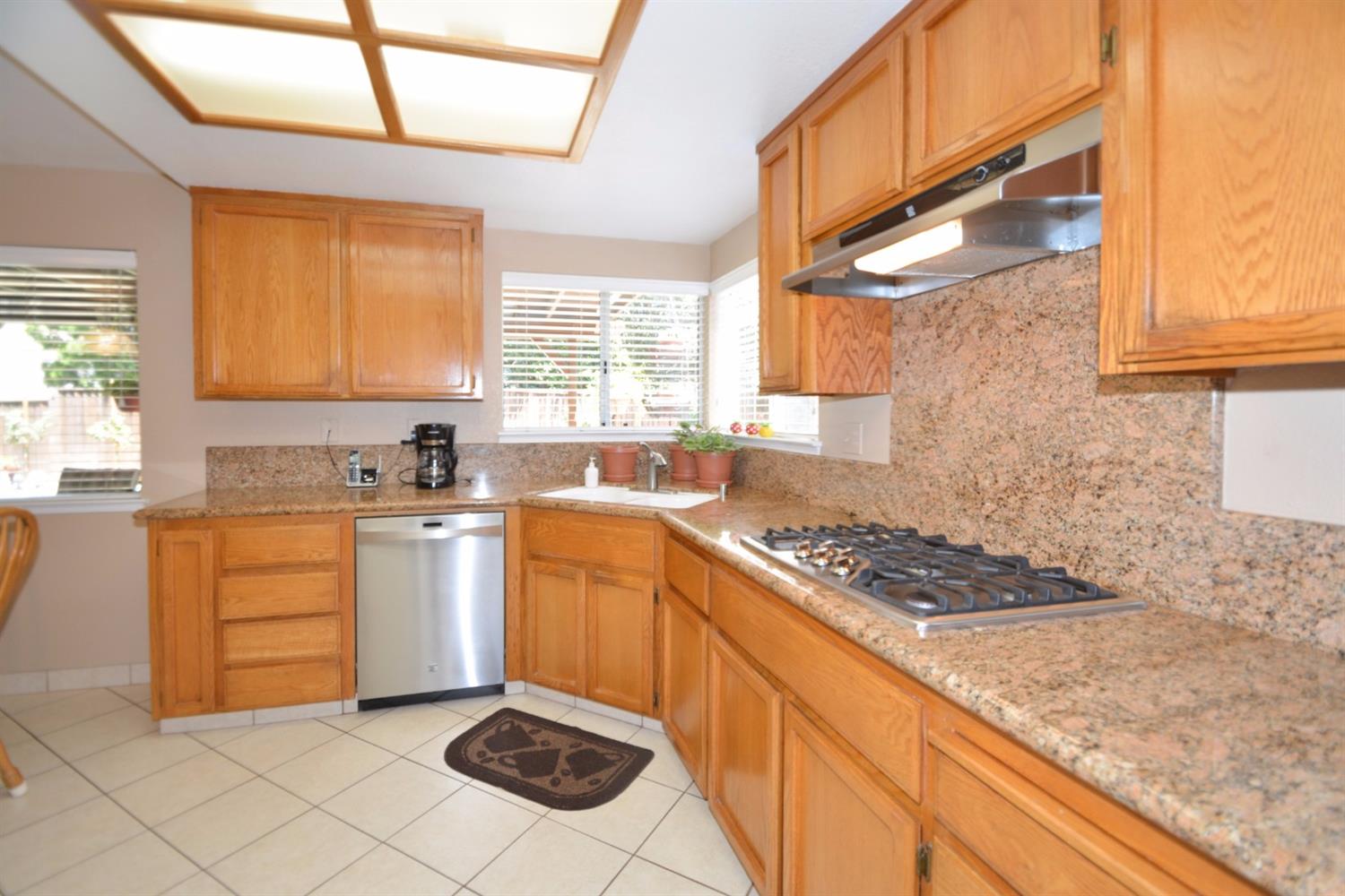 1715 Hudson Way, Tracy, CA 95376 photo 7