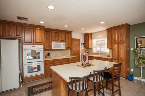 2825 Mockingbird Dr, Ceres, CA 95307 photo 4