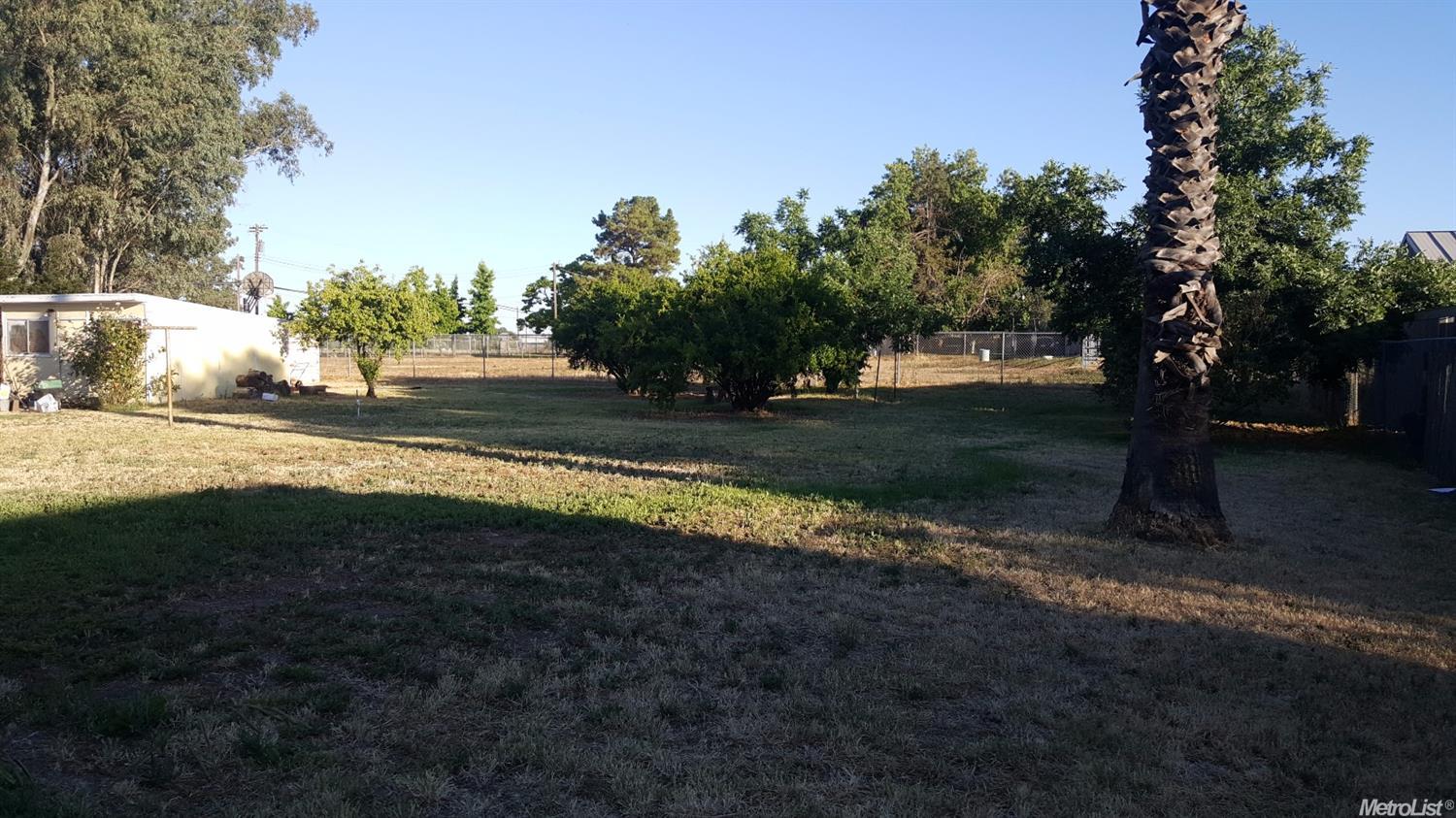 210 W Delano St, Elverta, CA 95626 photo 5