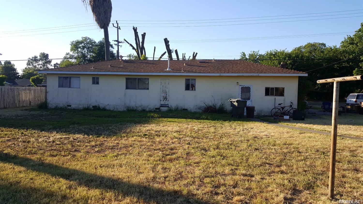210 W Delano St, Elverta, CA 95626 photo 2