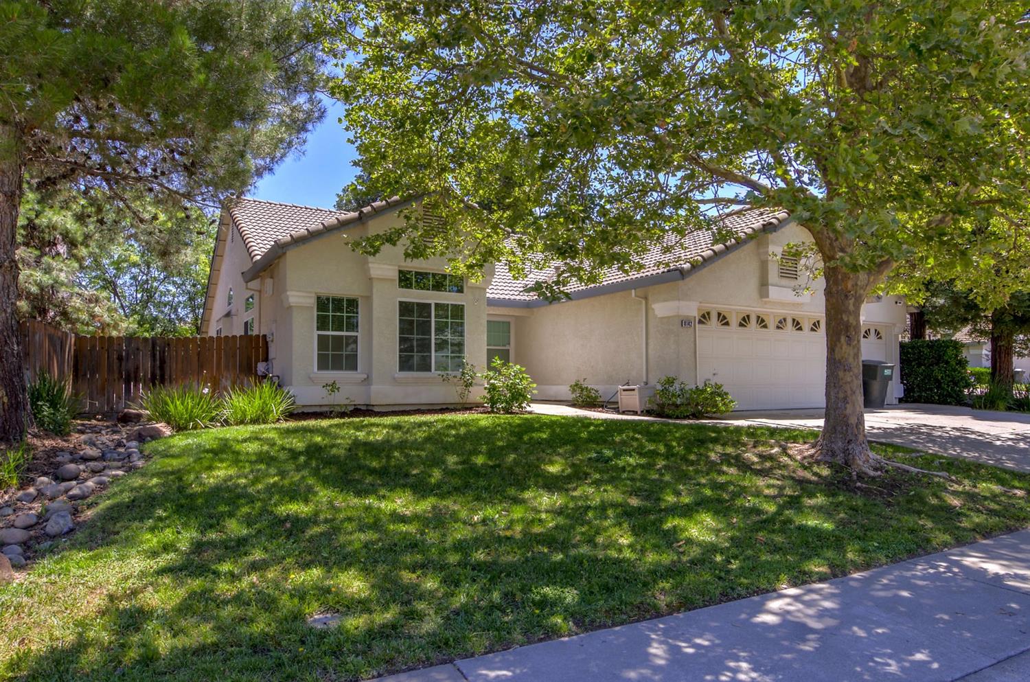 8142 Hearth Pl, Antelope, CA 95843 photo 1