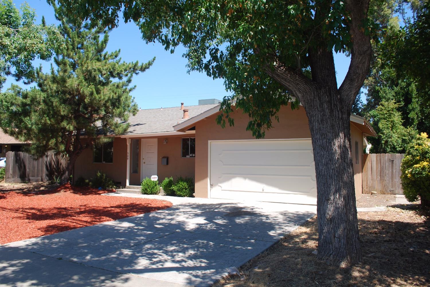 509 Norwegian Ave, Modesto, CA 95350 photo 1