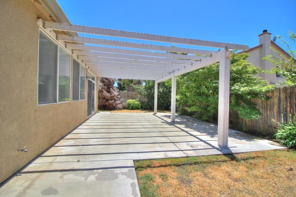 615 Zurich, Manteca, CA 95337 photo 32