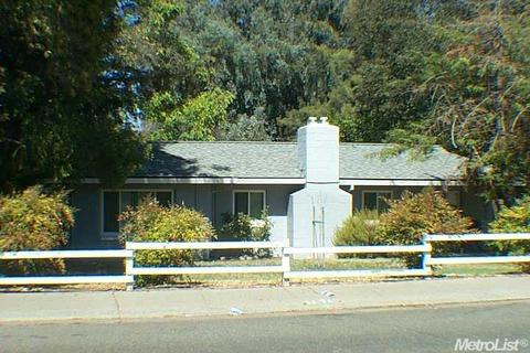 6031 Hilltop Dr, Carmichael, CA 95608 photo 1