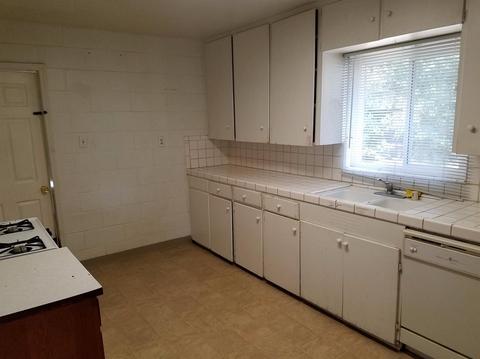 6031 Hilltop Dr, Carmichael, CA 95608 photo 2