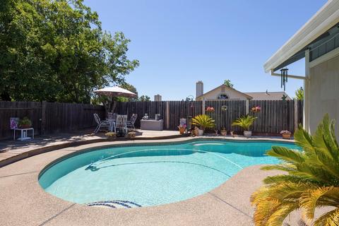 113 Winterstein Dr, Folsom, CA 95630 photo 1