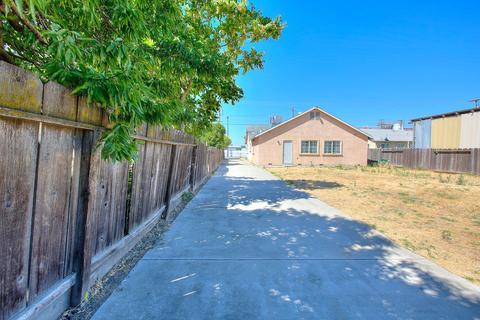 833 5th St, Turlock, CA 95380 photo 3