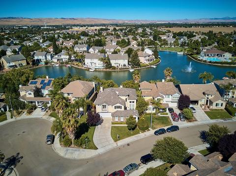 2146 Lighthouse Cir, Tracy, CA 95304 photo 1