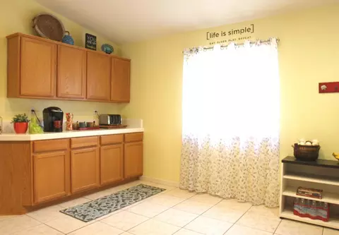 4253 Emmons Cir, Mather, CA 95655 photo 3