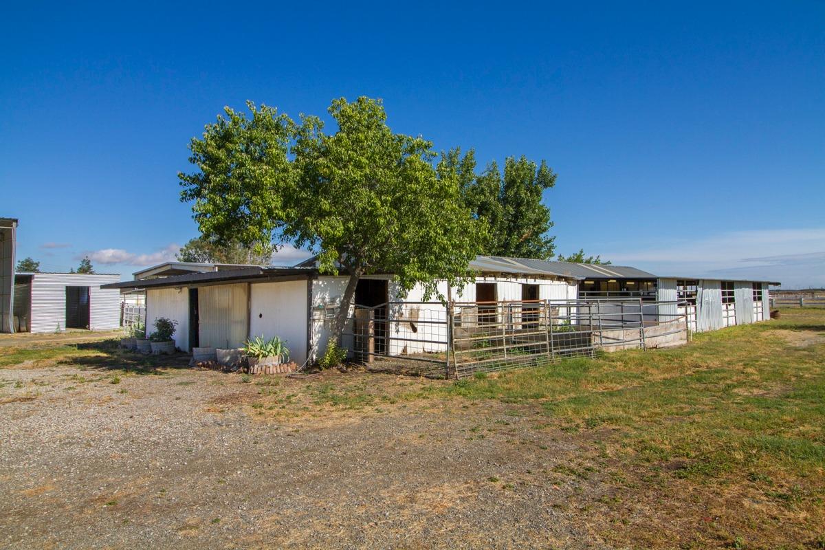 5121 Sweeney Rd, Winters, CA 95694 photo 4