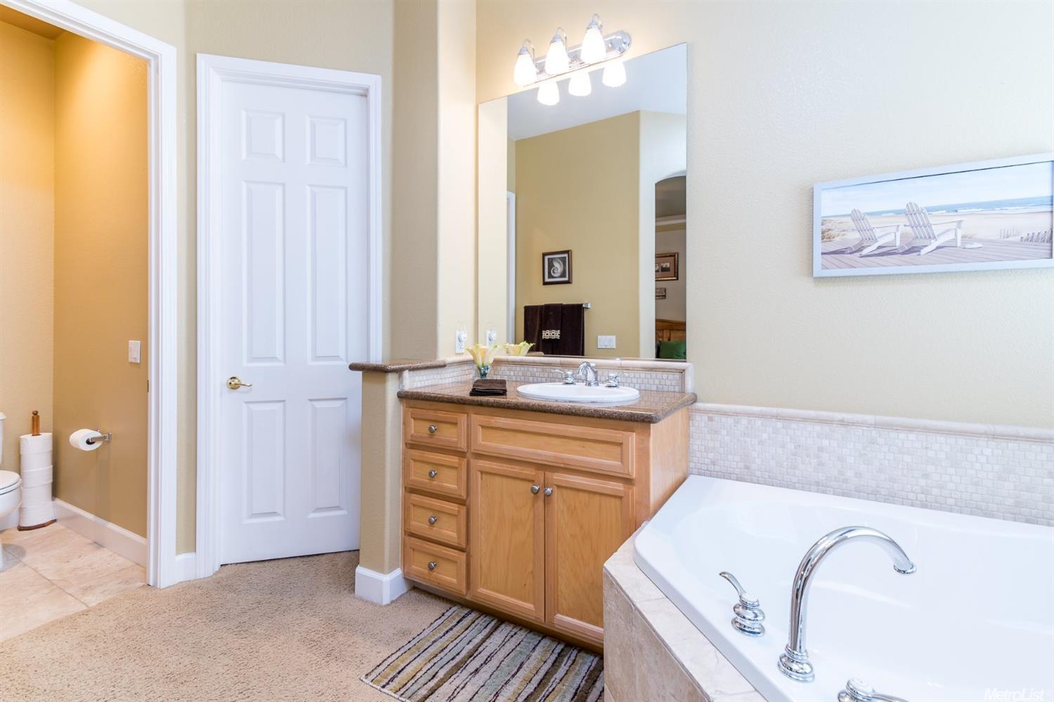 1670 Whispering Wind Dr, Tracy, CA 95377 photo 26