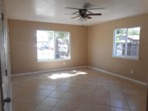 4919 Brooklyn Ct, Modesto, CA 95357 photo 4
