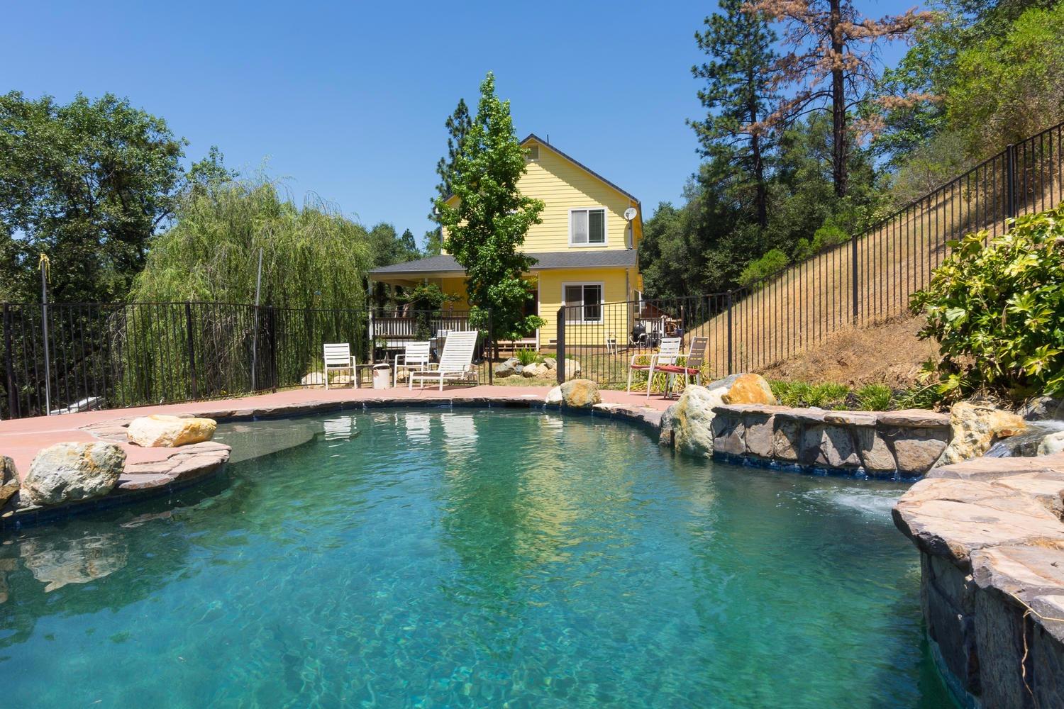 4285 Meadowview Acres Rd, Cool, CA 95614 photo 1