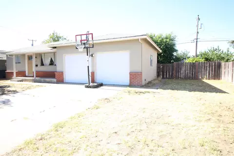 1031 6th St, Ripon, CA 95366 photo 2