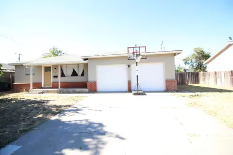 1031 6th St, Ripon, CA 95366 photo 1