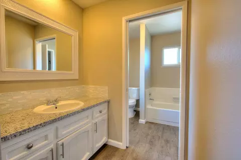 2228 Senimi Cir, Ceres, CA 95307 photo 9