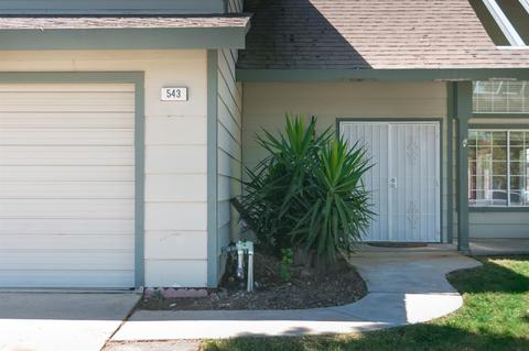 543 Chesterfield Dr, Patterson, CA 95363 photo 4