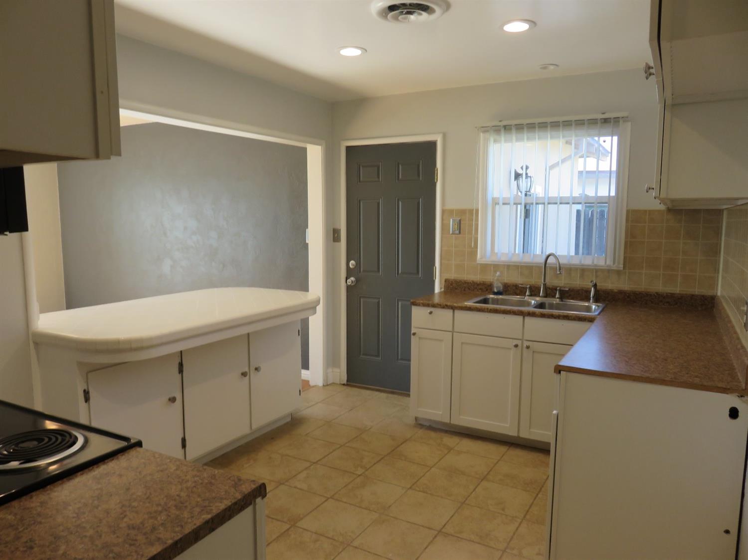 701 Edison Ave, Modesto, CA 95350 photo 10