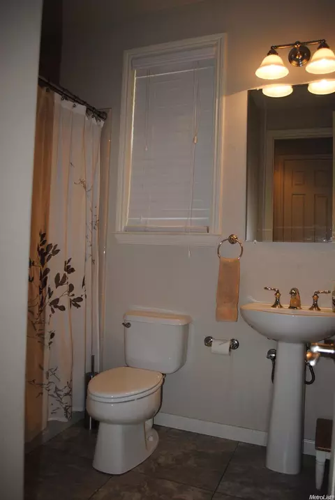 4217 Gabriel Way, Modesto, CA 95356 photo 18