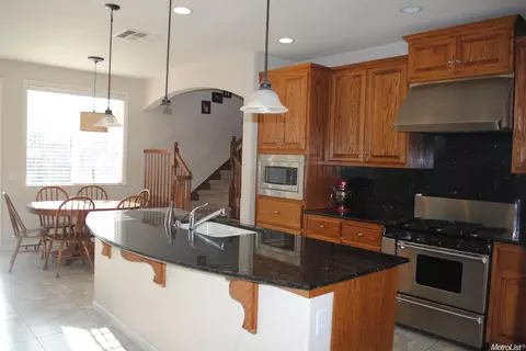 4217 Gabriel Way, Modesto, CA 95356 photo 3