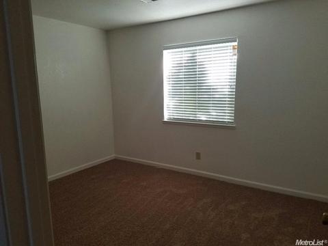 41 E Wallis, Gustine, CA 95322 photo 7