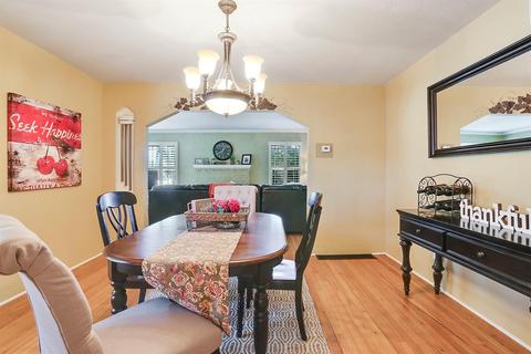 1115 W Walnut St, Lodi, CA 95240 photo 9