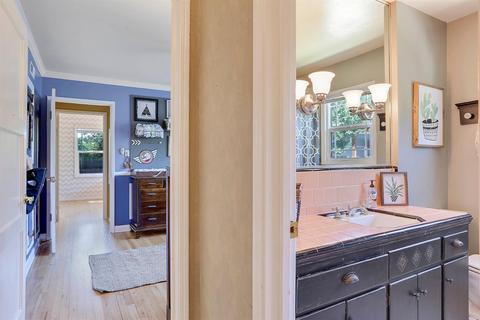 1115 W Walnut St, Lodi, CA 95240 photo 16