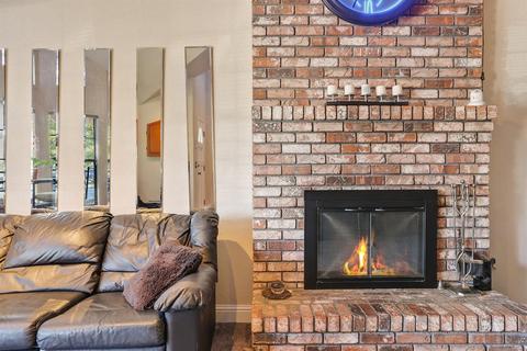 1616 Pantaleo Dr, Modesto, CA 95355 photo 11