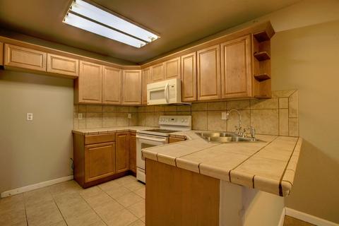 3118 10th St, Ceres, CA 95307 photo 5