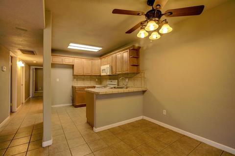 3118 10th St, Ceres, CA 95307 photo 4