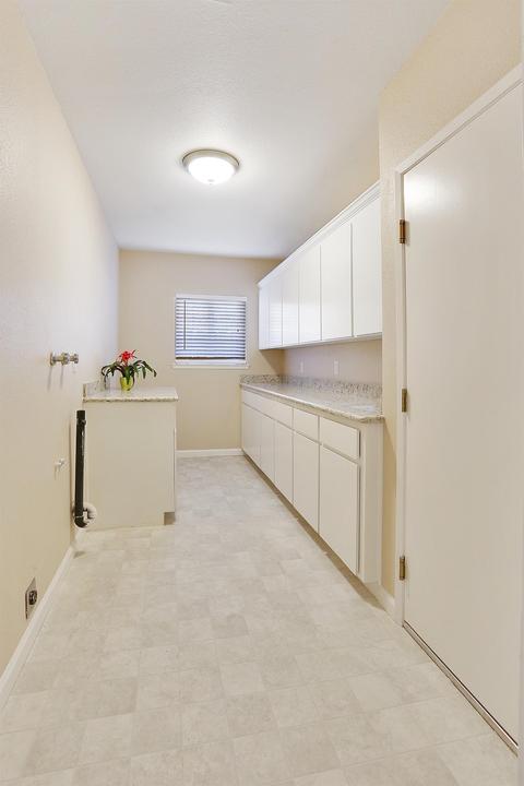 2115 W Lodi Ave, Lodi, CA 95242 photo 7