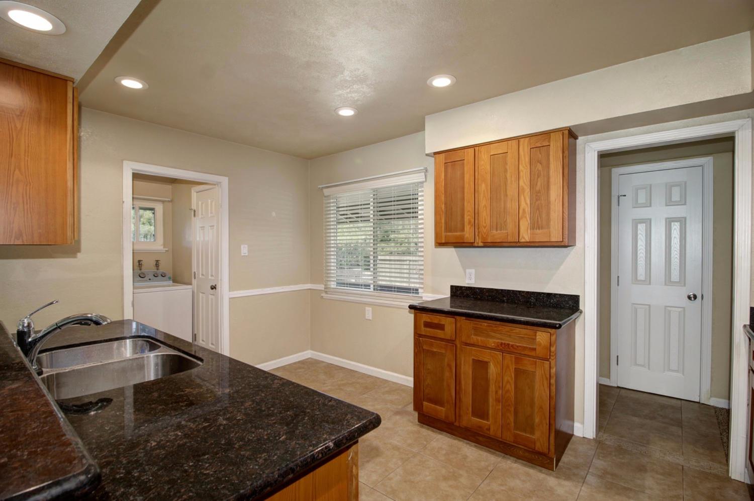 4711 Arden Way, Carmichael, CA 95608 photo 14